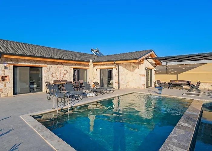 Ader Villa 4