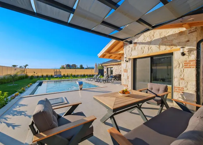 Ader Villa 4